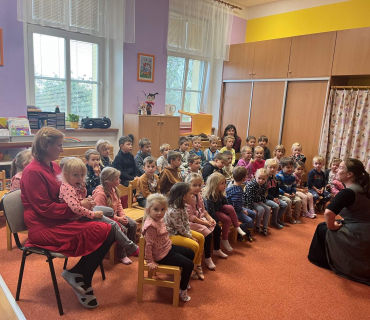 Divadelní představení v MŠ Veliš