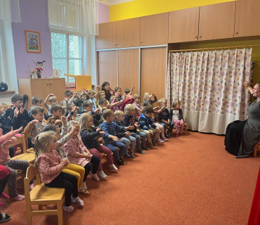 Divadelní představení v MŠ Veliš