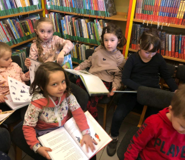 Návštěva knihovny v Libáni
