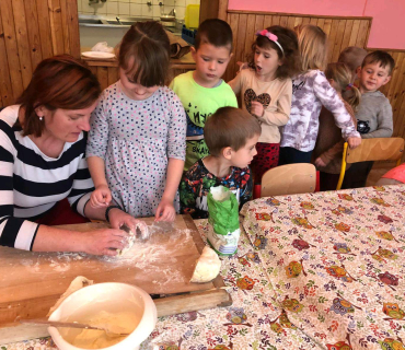 Pečeme svatomartinské rohlíčky