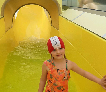 Plavání s tobogánem